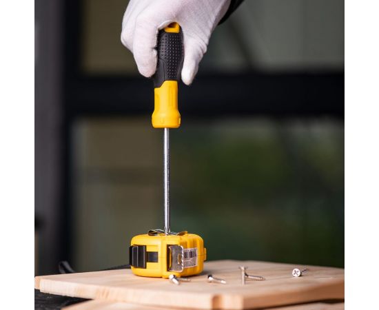 Крестовая отвертка DELI DL636100 PH2x100мм (магнит, TPR+PP ручка) 98368 – изображение 3