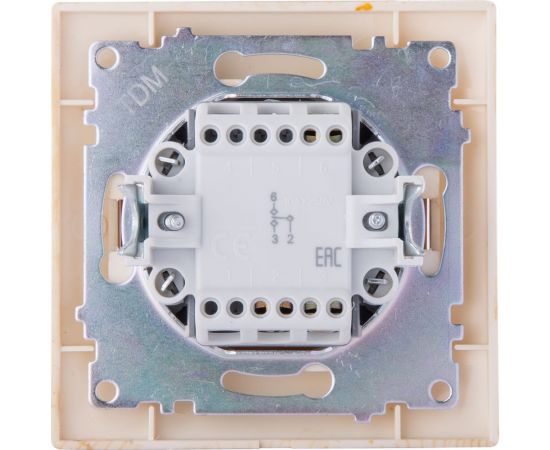 1-клавишный выключатель на 2 направления TDM 10А сосна Лама SQ1815-0306 – изображение 3