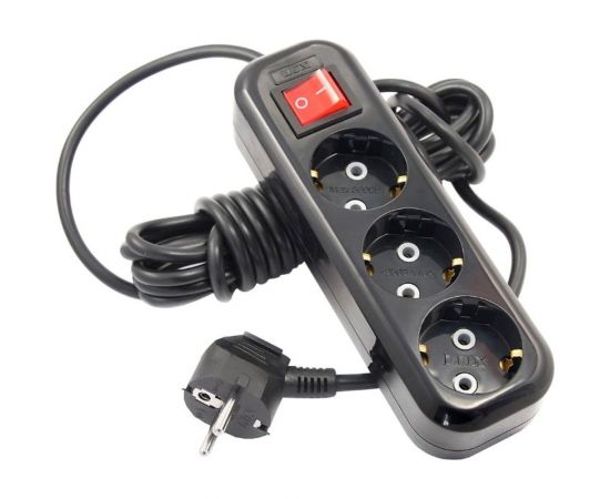 Сетевой удлинитель LUX У3-ЕВК-03 черный с выключателем 3-местный с заземляющим контактом, 250В 16А, 3м 4606400418207 