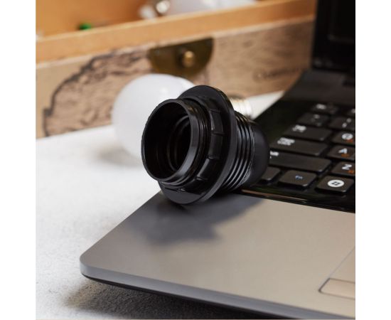 Карболитовый патрон REXANT с кольцом Е27 черный 11-8816 – изображение 2