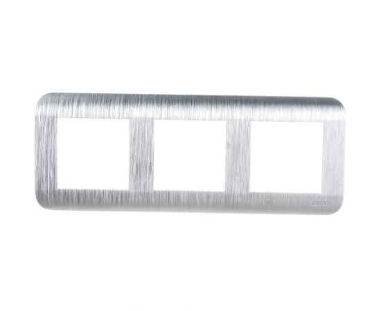 Горизонтальная рамка LUXAR Deco на 3 поста серебро рифленая 4606400620723 
