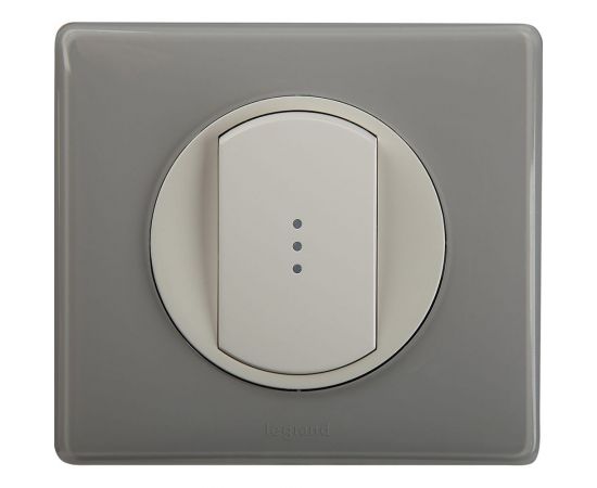 Одинарная клавиша с подсветкой Legrand Celiane Белый 68003 – изображение 2