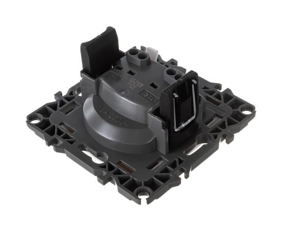 Розетка ЭРА 12-2105-01 2P, 16A-250В, IP20, белый Б0018254 – изображение 3