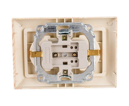 Розетка Intro 420511 2х2PE Schuko, 16А, 250В, СУ, Solo, сосна Б0043339 – изображение 3