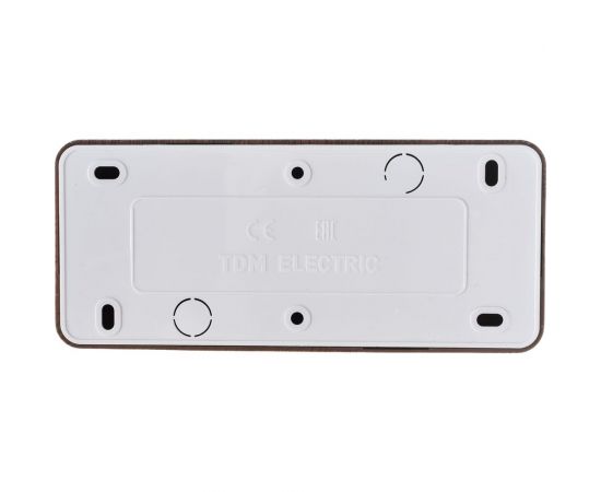 Горизонтальная 3-х местная розетка TDM 2П открытой установки IP20 10A с з/ш бук Ладога SQ1801-0325 – изображение 4