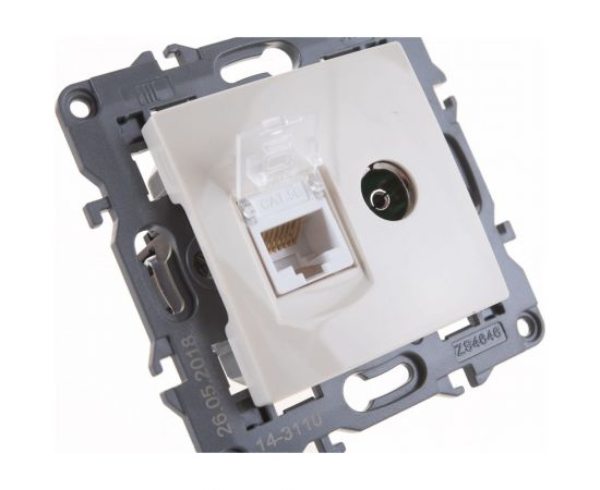 Розетка ЭРА 14-3110-02 RJ45 TV, IP20, сл.кость Б0034315 – изображение 3