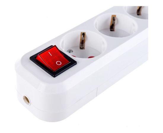 Розеточная колодка TDM 3 гнезда 2П+3 с выключателем 16А 250В белая серии Народная SQ1806-0418 – изображение 4