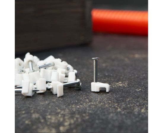 Плоский крепеж кабеля REXANT 4x2 мм, белый 50 шт 07-4204 – изображение 2