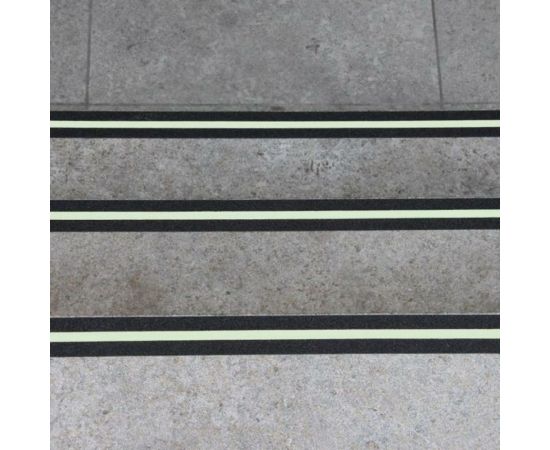 Противоскользящая лента Mehlhose GmbH цвет черный, с фотолюминисцентной полосой MFB2R050183 – изображение 3