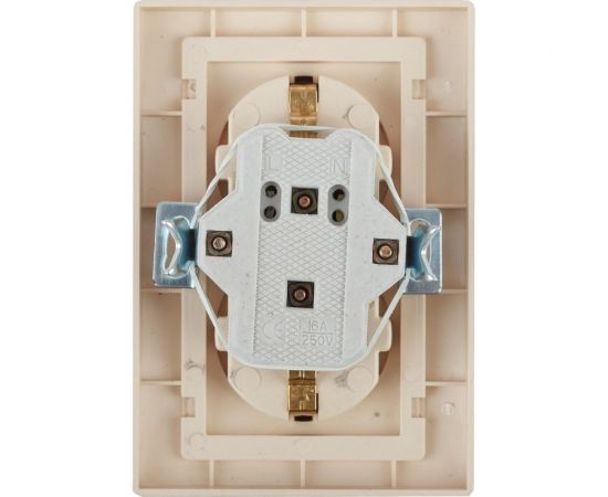 Розетка Intro 2х2P+E Schuko,16А, 250В, IP20, СУ, Plano, шампань Б0030071 – изображение 2