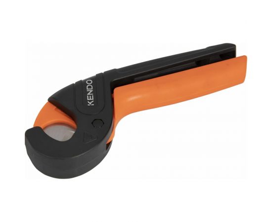 Резак для ПВХ KENDO с V-лезвием до 22 мм 50331 