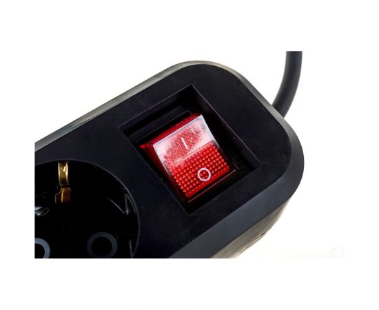 Бытовой удлинитель Gigant с заземлением ПВС 3x0,75 3500Вт 3 гнезда 3м 80090 – изображение 6