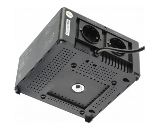 Компактный универсальный стабилизатор напряжения ЭРА CНК-1500-УЦ 140-260В/220В, 1500ВА Б0051111 – изображение 2