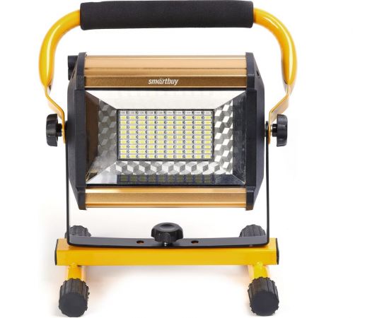 Прожекторный фонарь Smartbuy с поворотной ручкой и подставкой SBF-6-100SMD – изображение 2