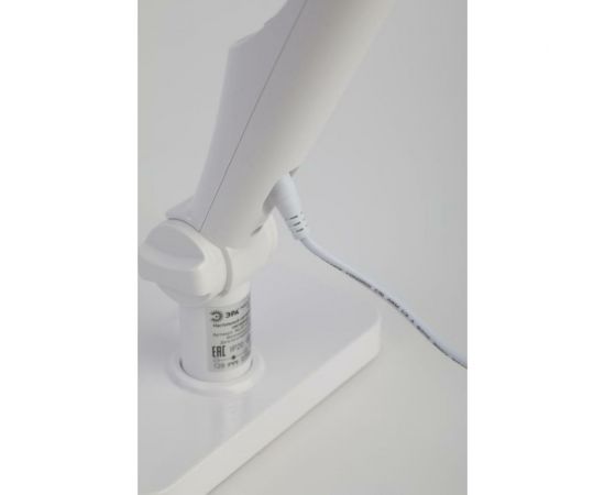 Настольный светодиодный светильник ЭРА NLED-497-12W-W на струбцине и с основанием, белый Б0052770 – изображение 12