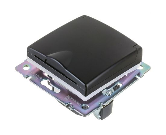 Розетка WERKEL влагозащита, с заземлением, с защитной крышкой и шторками W1171208 a051610 – изображение 2