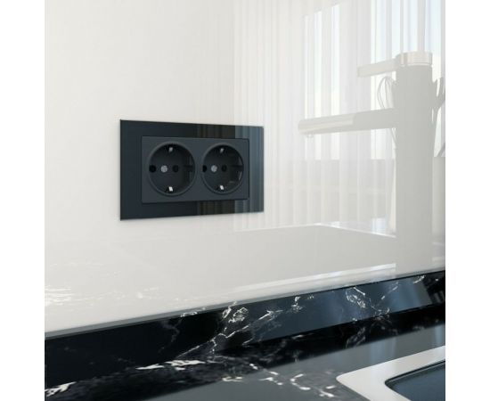Двойная розетка с заземлением Werkel W1172008 a051623 – изображение 2