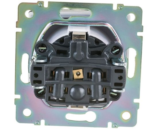 Розетка WERKEL влагозащита, с заземлением, с защитной крышкой и шторками W1171208 a051610 – изображение 4