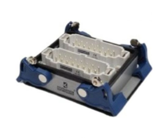 Низкая вилка Emas 4-фиксатора, для панели, 32 полюса, 16А, EBM32FM44 