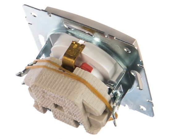 Розетка LEZARD KARINA с защитой от детей керамика жемчужно-белый перламутр 707-3088-124 – изображение 4