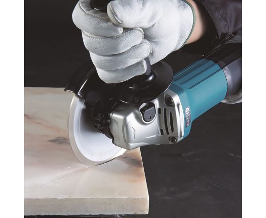 Угловая шлифмашина Makita 125 мм, 720 Вт, 11000 об\м, плавный пуск, антирестарт, 1.4 кг, кор. GA5030R – изображение 4