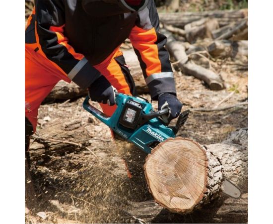 Цепная аккумуляторная пила Makita LXT BL 2x18 В, 14/35 см, 3/8, 1.1 мм, 20 м/с, 2xBL1850B,DC18RD, XPT DUC355PT2 – изображение 7