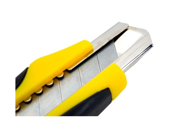 Пистолетный нож VOREL 18мм 76183 – изображение 4