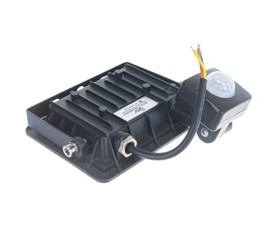 Светодиодный прожектор RSV RSV-SFL-3-20W-6K-IP65SENS – изображение 3