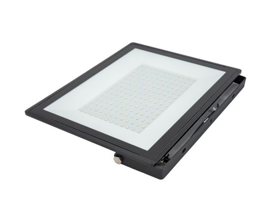 Прожектор IEK LED СДО 06-150 IP65 4000К черный LPDO601-150-40-K02 – изображение 3