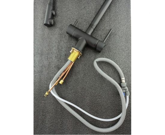 Смеситель для кухонной мойки OUTE с отдельным выходом под фильтр T610003BK-300 – изображение 4