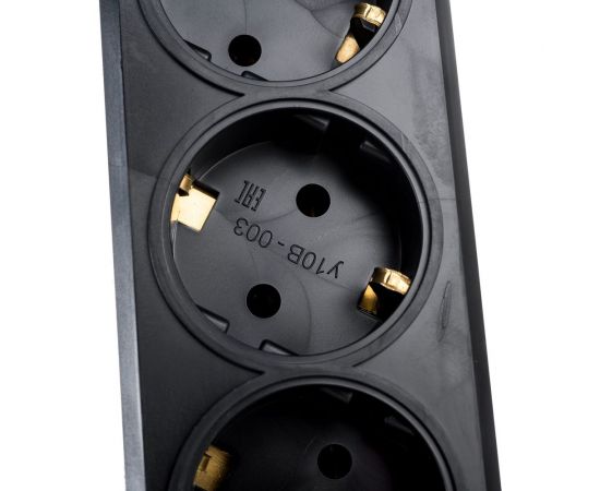 Сетевой фильтр Gigant с заземлением ПВС 3x0,75 3500Вт 5 гнезда 7м 80098 – изображение 4