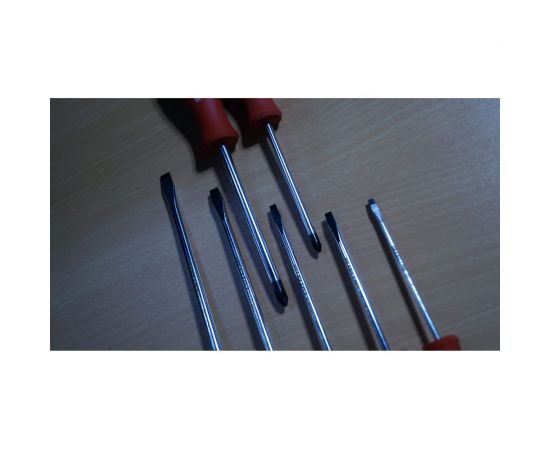 Набор отверток IZELTAS ERGONOMIK прямой+крестообразный шлиц, 7 предметов 4350008107 – изображение 8