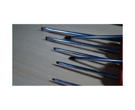 Набор отверток IZELTAS ERGONOMIK прямой+крестообразный шлиц, 7 предметов 4350008107 – изображение 10