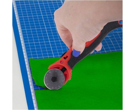 Раскройный роликовый нож BRAUBERG 28 мм , круглое лезвие, резиновые вставки 238089 – изображение 9