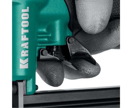 Пневматический нейлер-степлер KRAFTOOL скобы тип 55 (16-30 мм) / 300 (10-50 мм) 31962 – изображение 9