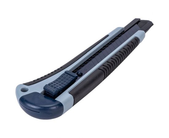 Строительный нож WILPU WCM002 PRO прорезиненный, 2 запасных лезвия, 18 мм 5090100001 – изображение 4