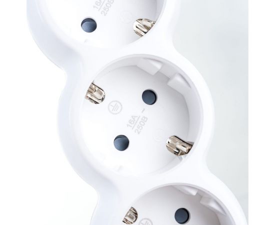 Удлинитель IEK, У05 5 мест 2P+PE/1,5м 3х1,5мм2 16А/250В UNO WYP53-16-05-D15-Z – изображение 3