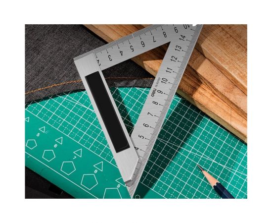 Треугольная стальная линейка DELI dl303150 нержавеющая сталь, алюминиевое основание 104520 – изображение 2