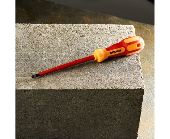 Шлицевая отвертка электрика REXANT SL 5х125 мм 12-4713 – изображение 5