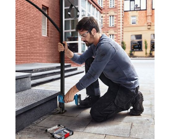 Аккумуляторная дрель-шуруповерт Bosch GSR 185-LI (соло) 06019K3003 – изображение 8