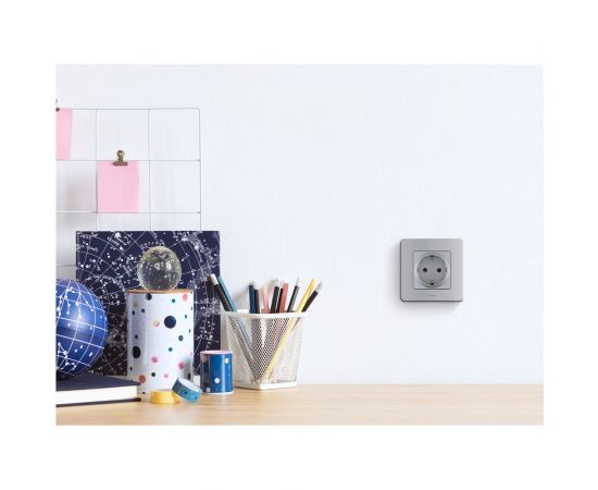 Розетка Legrand 2К+З - немецкий стандарт - 16 А - 250 В - INSPIRIA - алюминий 673722 – изображение 6