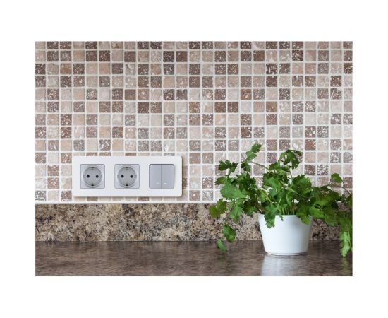 Розетка Legrand 2К+З - немецкий стандарт - 16 А - 250 В - INSPIRIA - алюминий 673722 – изображение 4