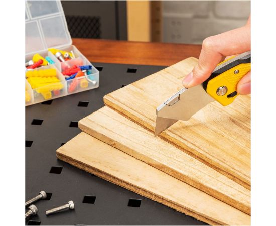 Строительный складной нож DELI dl006z с т-образным лезвием, 6 лезвий в комплекте, сталь sk2, рукоятка из цинкового сплава, отсек для лезвий 112178 – изображение 4