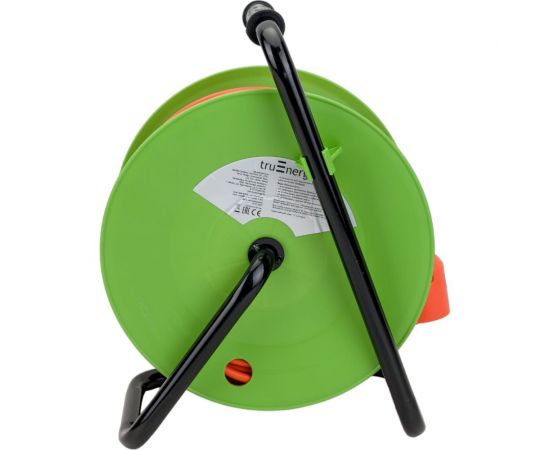 Садовый удлинитель на катушке truEnergy кабель ПВС 2x1,5 мм2 50 м 15508 – изображение 5