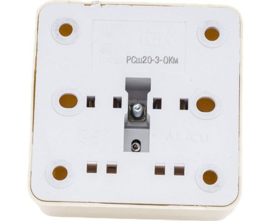 1 местная розетка IEK РСш20-3-ОКм c заземляющим контактом, с защитной шторкой,16А, открытая установка ОКТАВА кремовый ERO14-K33-16-DC – изображение 3