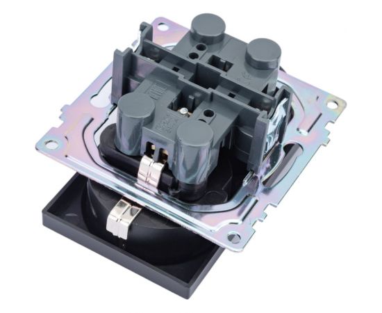 2-местная розетка STEKKER с защитной шторкой механизм с заземлением, 16А, Катрин, GLS16-7114-05, черный 39612 – изображение 2