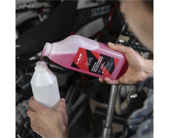 Мотошампунь для бесконтактной мойки LAVR MOTO 1 л Ln7710 – изображение 7