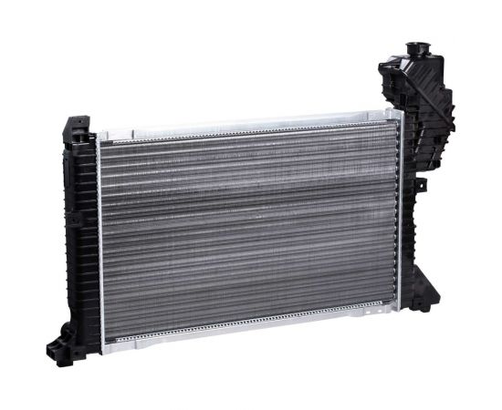 Радиатор охлаждения для автомобилей Sprinter A/C+ LUZAR LRc 1530 