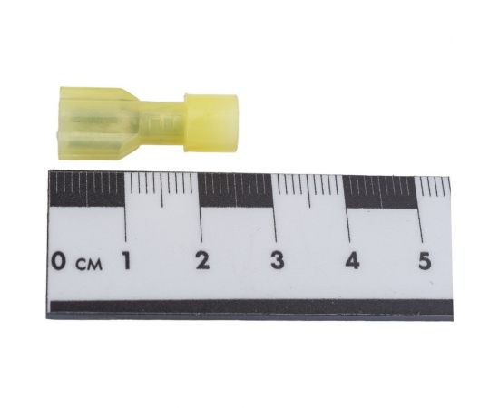 Плоская клемма REXANT, полностью изолированная, гнездо 6.6мм, в нейлоне 4-6кв.мм, желтый100 шт 08-0652 – изображение 2