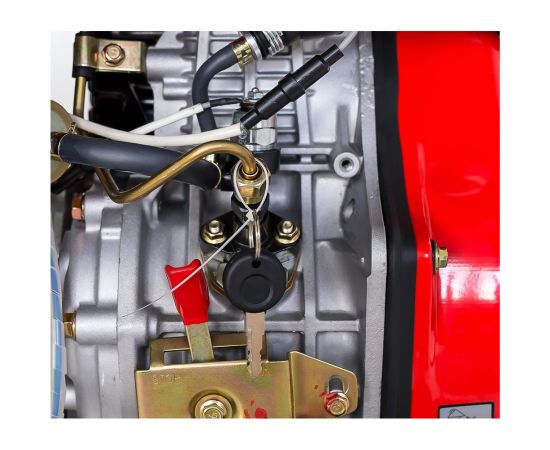 Дизельная электростанция с электростартером и коннектором автоматики FUBAG DS 7000 DA ES 838212 – изображение 4